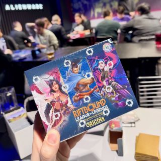 Máme za sebou první Riftbound Summoner Skirmish! ✌️ Na turnaj přišlo 23 hráčů, kteří si zahráli o boostery, promo karty a...